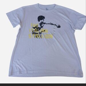 GAP White Short-Sleeve Tee with Yellow & Black Graphic